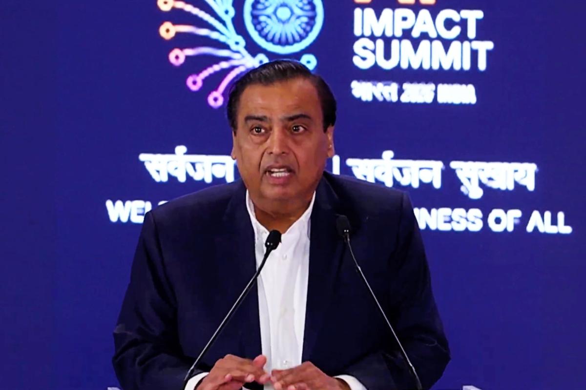 Bilionário Ambani Quer IA em Cada Chamada, App e Casa