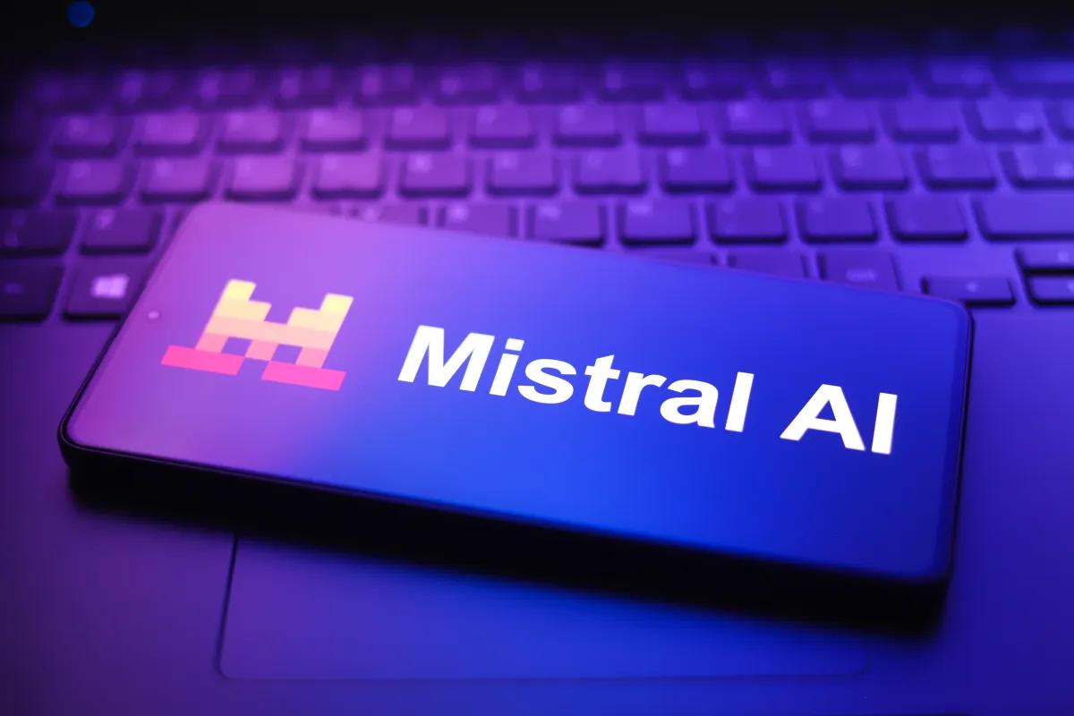 A Mistral aposta na "inteligência artificial personalizada" para competir com a OpenAI e a Anthropic no setor corporativo.