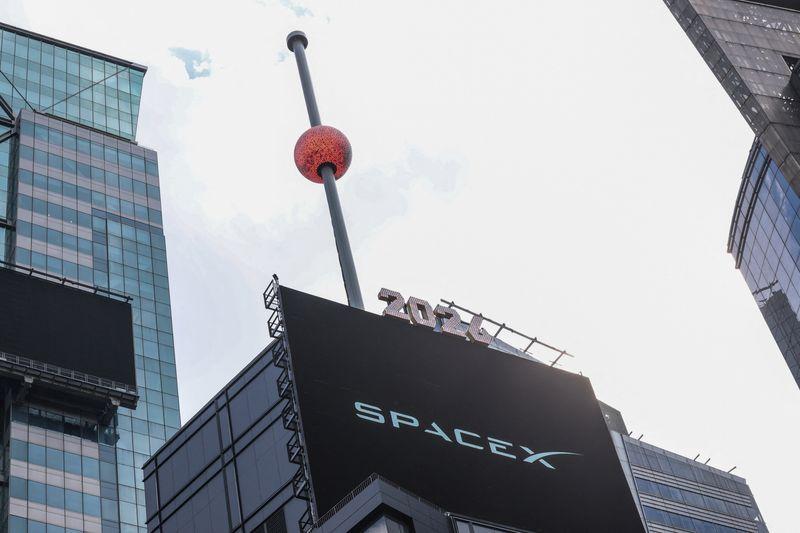 SpaceX adquire Cursor, plataforma de IA para programação, por US$ 60 bilhões