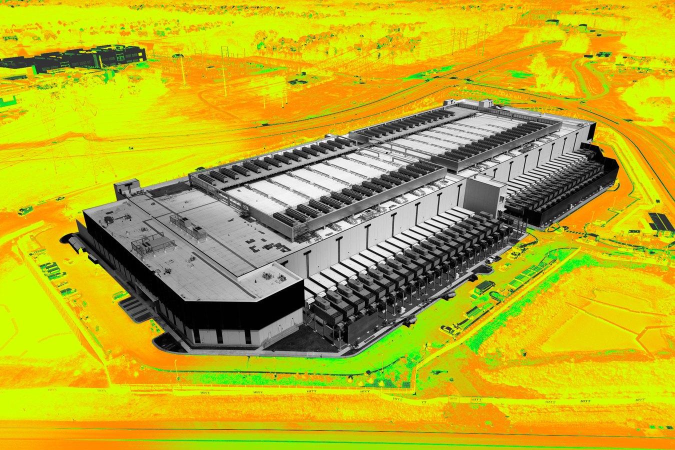 Prefeito de Shelbyville, Indiana, gera polêmica ao criticar moradores contrários a data center bilionário