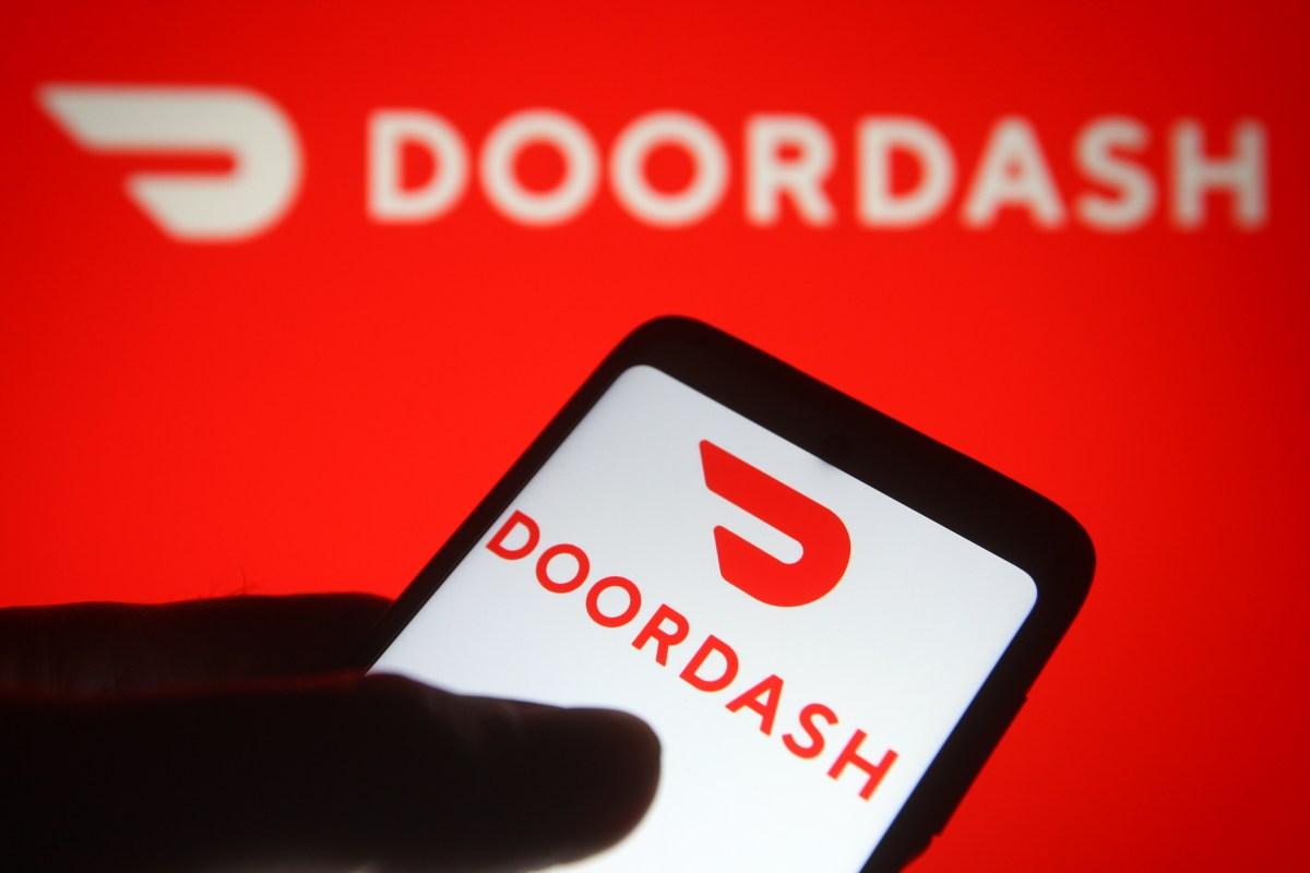 DoorDash lança app 'Tasks' que paga entregadores para treinar IA com vídeos