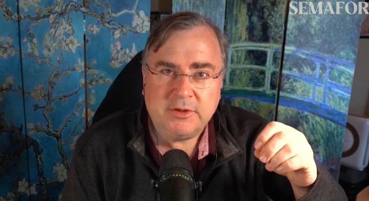 Reid Hoffman defende monitoramento do uso de tokens de IA para medir adoção, mas alerta para contexto