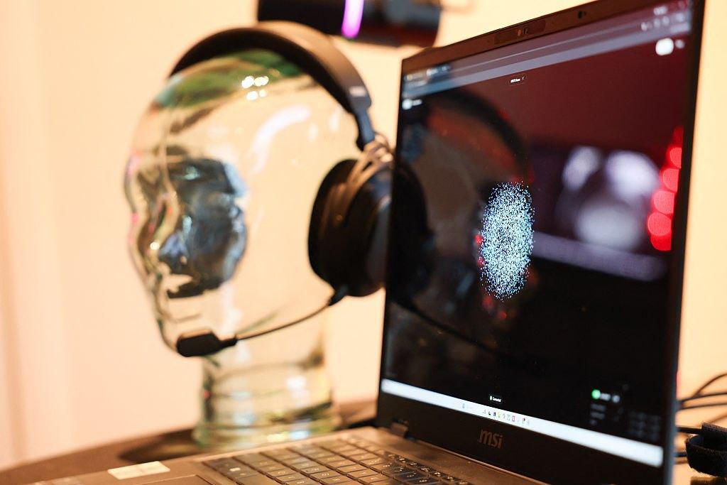 Neurable licencia tecnologia de leitura cerebral para wearables de consumo