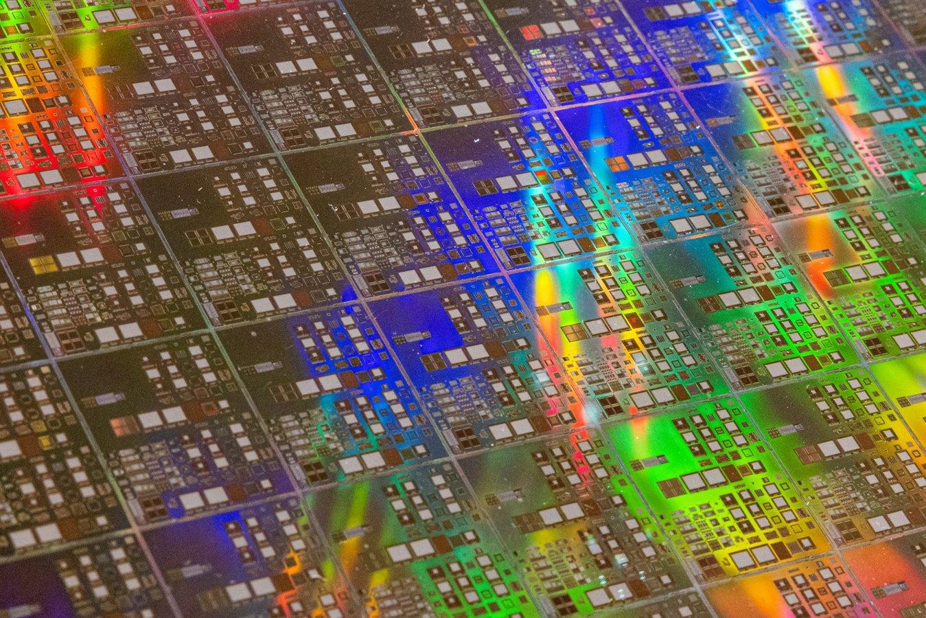 A expansão dos data centers de IA e o impacto na escassez de chips para eletrônicos de consumo
