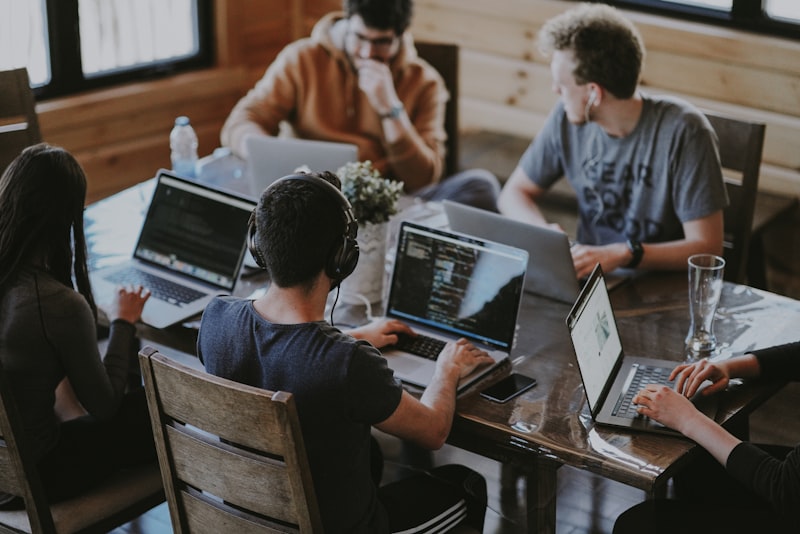 Claude para Slack: Colaboração em Equipe com Assistência Inteligente