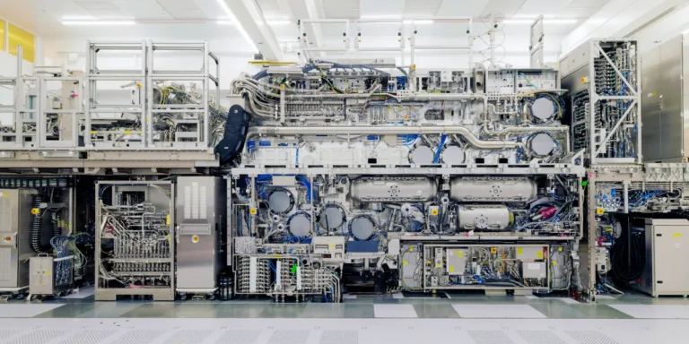 A Máquina de US$ 400 Milhões que Impulsiona o Futuro dos Chips de IA